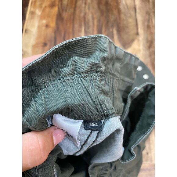 VERONICA BEARD Green High-Waist Button Fly Tapered Jeans Size 26/2 - Picture 7 of 8